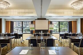 Holiday Inn London Brentford Lock by IHG