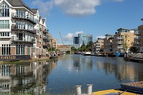 Holiday Inn London Brentford Lock by IHG