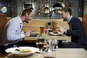 Holiday Inn London Brentford Lock by IHG