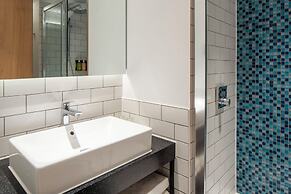 Holiday Inn London Brentford Lock by IHG