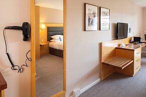 Holiday Inn London Brentford Lock by IHG