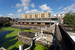 Holiday Inn London Brentford Lock by IHG