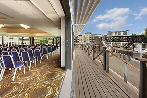 Holiday Inn London Brentford Lock by IHG