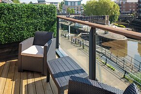 Holiday Inn London Brentford Lock by IHG