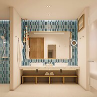 OUTRIGGER Phi Phi Island Resort