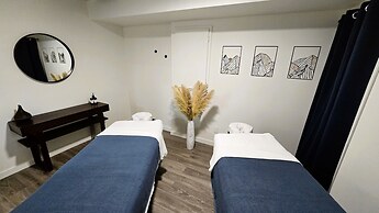 Sunset Resorts Canmore and Spa