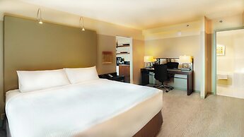 Crowne Plaza Chicago West Loop by IHG