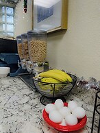 Americas Inn and Suite