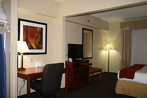Holiday Inn Express and Suites Greenville by IHG