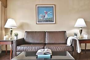 Four Seasons Island Resort