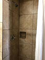 Holland Inn & Suites