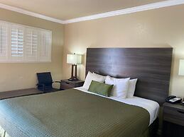 Holland Inn & Suites