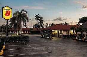 Super 8 by Wyndham Florida City/Gateway to Keys/Everglades