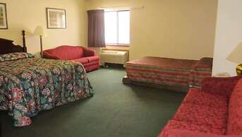 Voyageur Inn and Conference Center