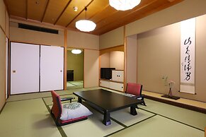 Tsubaki