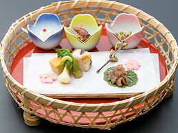 Tsubaki