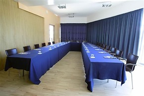 Sea Lion Hotel