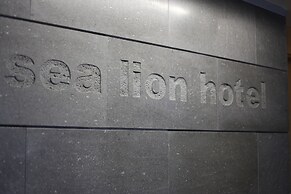 Sea Lion Hotel