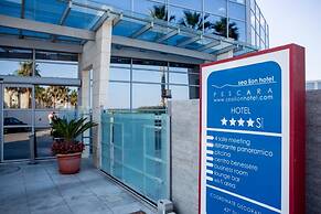 Sea Lion Hotel