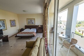 Dolphin Resort Hotel & Conference