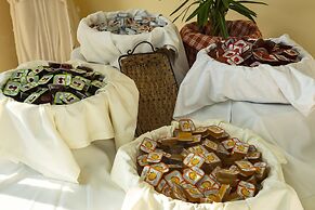 Dolphin Resort Hotel & Conference