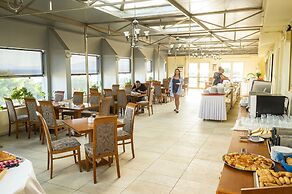 Dolphin Resort Hotel & Conference