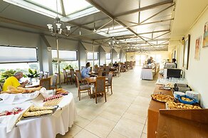 Dolphin Resort Hotel & Conference