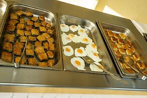 Dolphin Resort Hotel & Conference