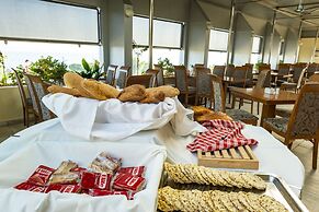 Dolphin Resort Hotel & Conference