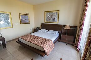 Dolphin Resort Hotel & Conference