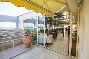 Dolphin Resort Hotel & Conference