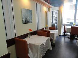 Relax Comfort Suites