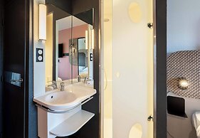 B&B HOTEL Calais Terminal Cité de l'Europe 3 étoiles