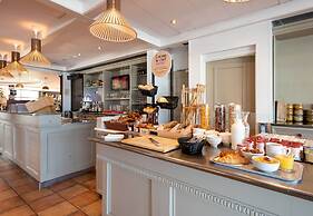 B&B HOTEL Calais Terminal Cité de l'Europe 3 étoiles