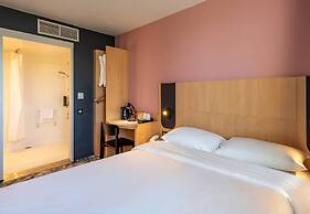 B&B HOTEL Calais Terminal Cité de l'Europe 3 étoiles