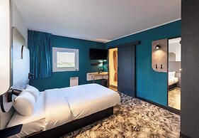B&B HOTEL Calais Terminal Cité de l'Europe 3 étoiles