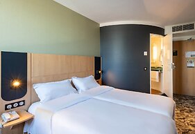 B&B HOTEL Calais Terminal Cité de l'Europe 3 étoiles