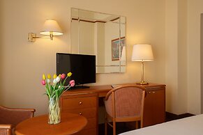 HOTEL DELFINO TARANTO