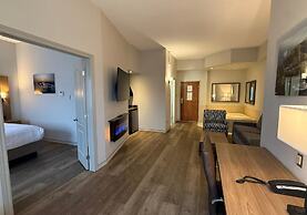 Best Western Plus 1000 Islands Hotel & Suites