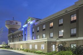 Holiday Inn Express Kansas City - at the Legends, an IHG Hotel