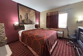 Super 8 by Wyndham Paris IL