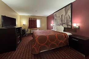 Super 8 by Wyndham Paris IL