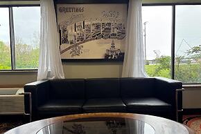 Super 8 by Wyndham Paris IL