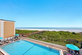 Beacher's Lodge Oceanfront Suites