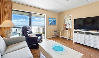 Beacher's Lodge Oceanfront Suites