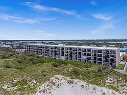 Beacher's Lodge Oceanfront Suites