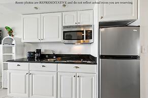 Beacher's Lodge Oceanfront Suites