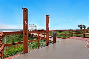 Beacher's Lodge Oceanfront Suites