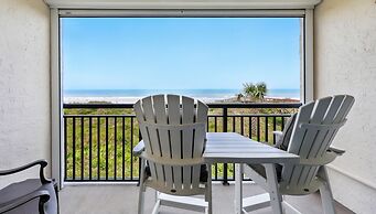 Beacher's Lodge Oceanfront Suites