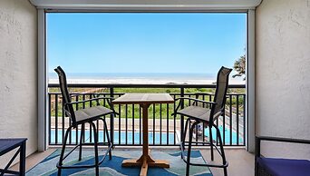 Beacher's Lodge Oceanfront Suites